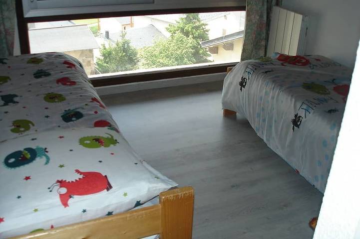 Entire apartment, Apartment in Les Angles with amazing view of Maternale lake in Les Angles, Parc naturel régional des Pyrénées catalanes