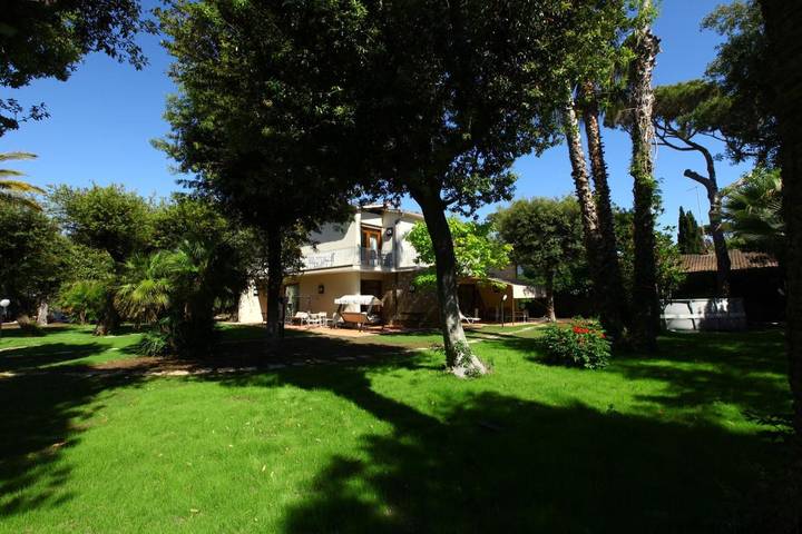 Gîte pour 2 personnes, avec jardin, animaux acceptés à Fregene - 2