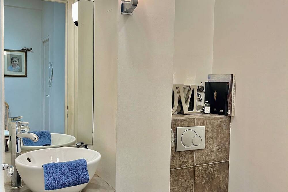 Entire apartment, Apartment for rent in a spacious, relaxing setting in Neuilly-sur-Seine, Hauts-de-Seine