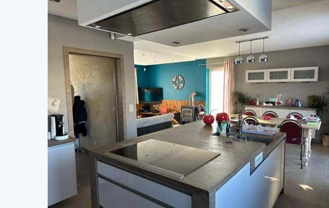 Location de vacances pour 7 personnes, avec balcon et jacuzzi dans Carlsbourg
