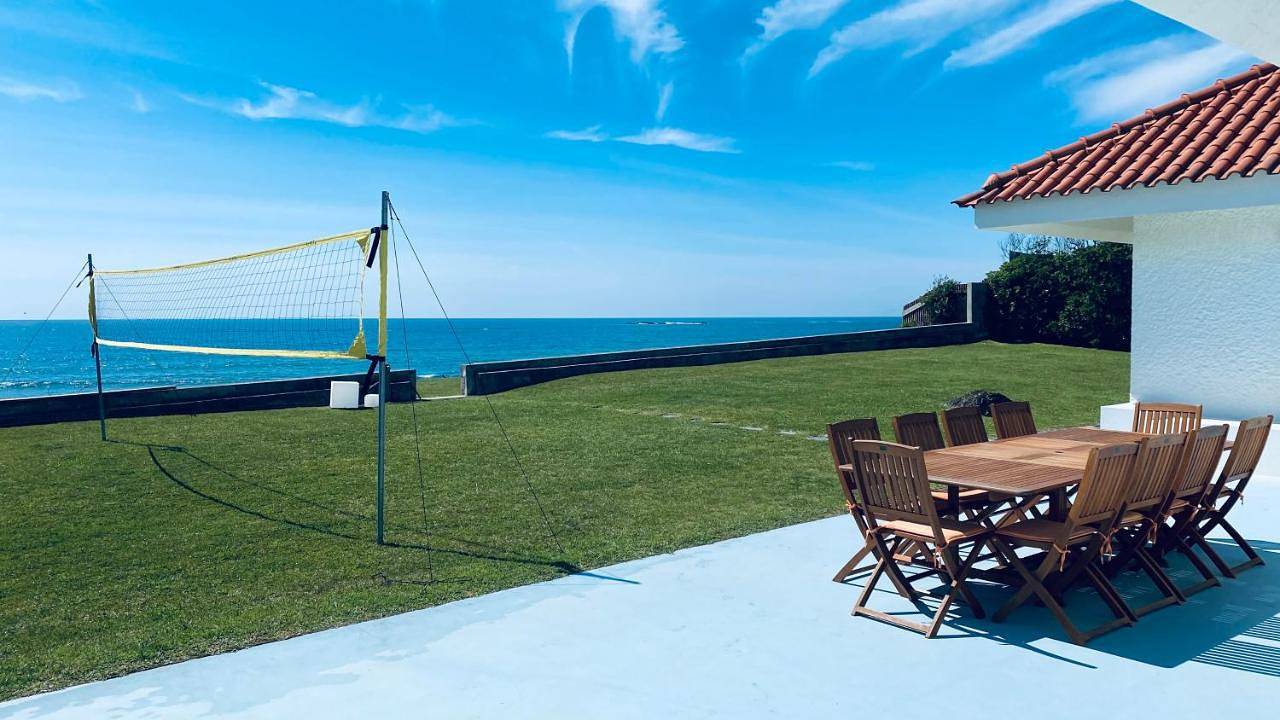 Best Beach Front Villa with Heated Pool - Sea La Vie in Fão, Ofir (Portugal)