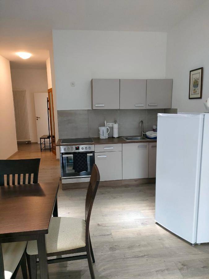 Ferienwohnung für 9 Personen, mit Terrasse und Garten sowie Seeblick und Ausblick in Bad Salzuflen - 4