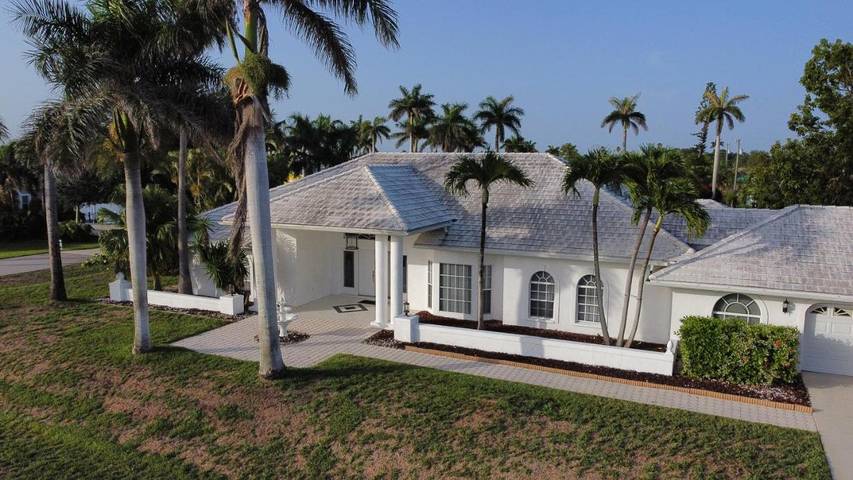 Ferienhaus für 8 Personen, mit Garten und Pool sowie Whirlpool, mit Haustier in Cape Coral