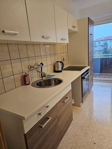 Gîte pour 6 personnes, avec balcon à Leuna