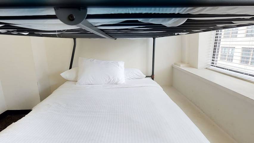 Apartment for 2 people in Boston