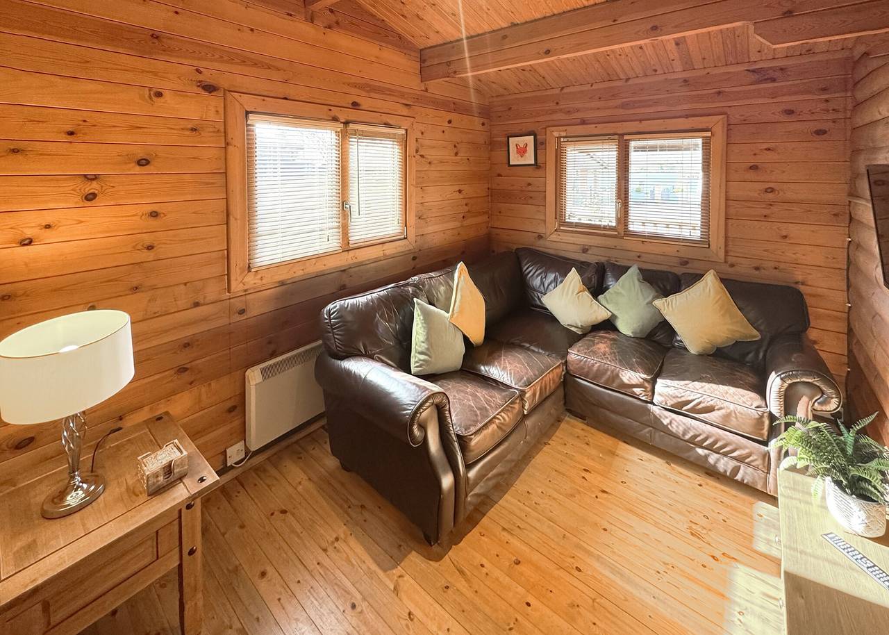 Mallard Lodge in Hinckley and Bosworth, Heart of England