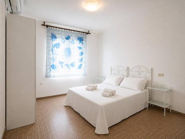 Ferienwohnung für 12 Personen, mit Balkon und Garten sowie Ausblick in Riccione - 3