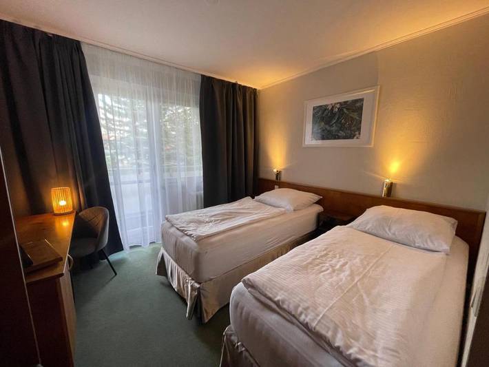 Hotel für 6 Personen, mit Balkon und Terrasse sowie Garten