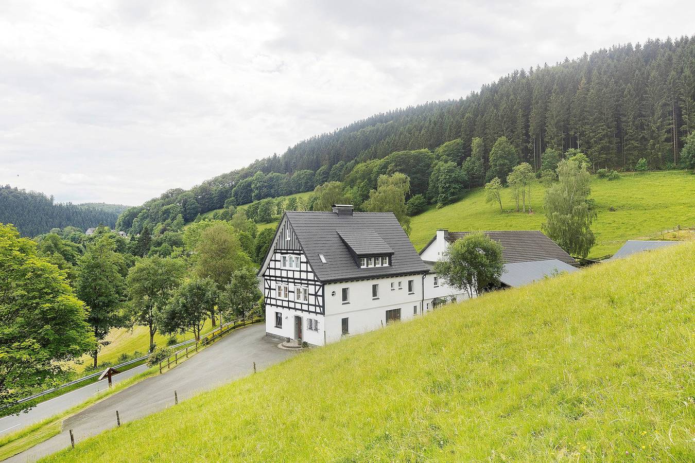Ganze Wohnung, Apartment 'Schütte Mühle' mit gemeinsamer Terrasse, gemeinsamem Garten und Wlan in Nordenau, Schmallenberg