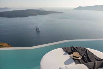 Villa for 6 People in Thera, Santorini, Photo 2