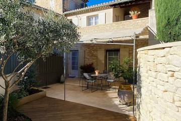Location de vacances pour 4 personnes dans Office De Tourisme Alpilles En Provence