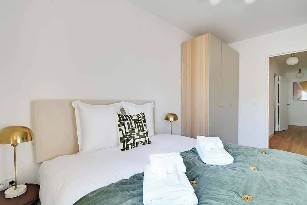 Entire apartment, A Bright 3-Br/2Ba in Clichy in Clichy, Hauts-de-Seine