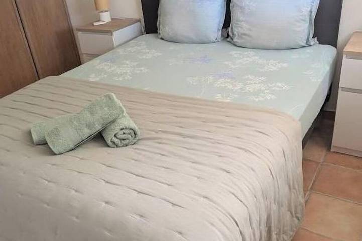 Appartement entier, ☀️ Villa spacieuse avec piscine, parking et énergie solaire in Biot, Côte méditerranéenne (France)