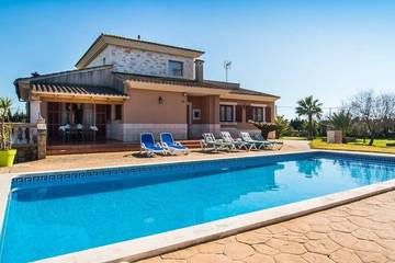 Ferienhaus für 8 Personen, mit Balkon und Garten, mit Haustier in Colònia de Sant Jordi
