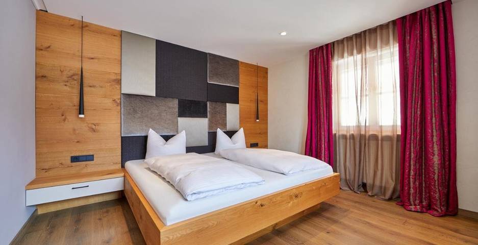 Hotel für 4 Personen, mit Balkon und Terrasse sowie Garten und Sauna in Krün - 3