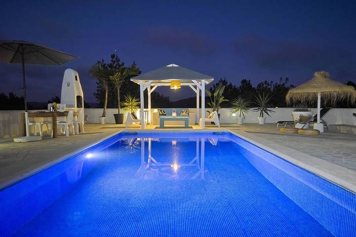 Villa pour 6 personnes, avec jardin et balcon