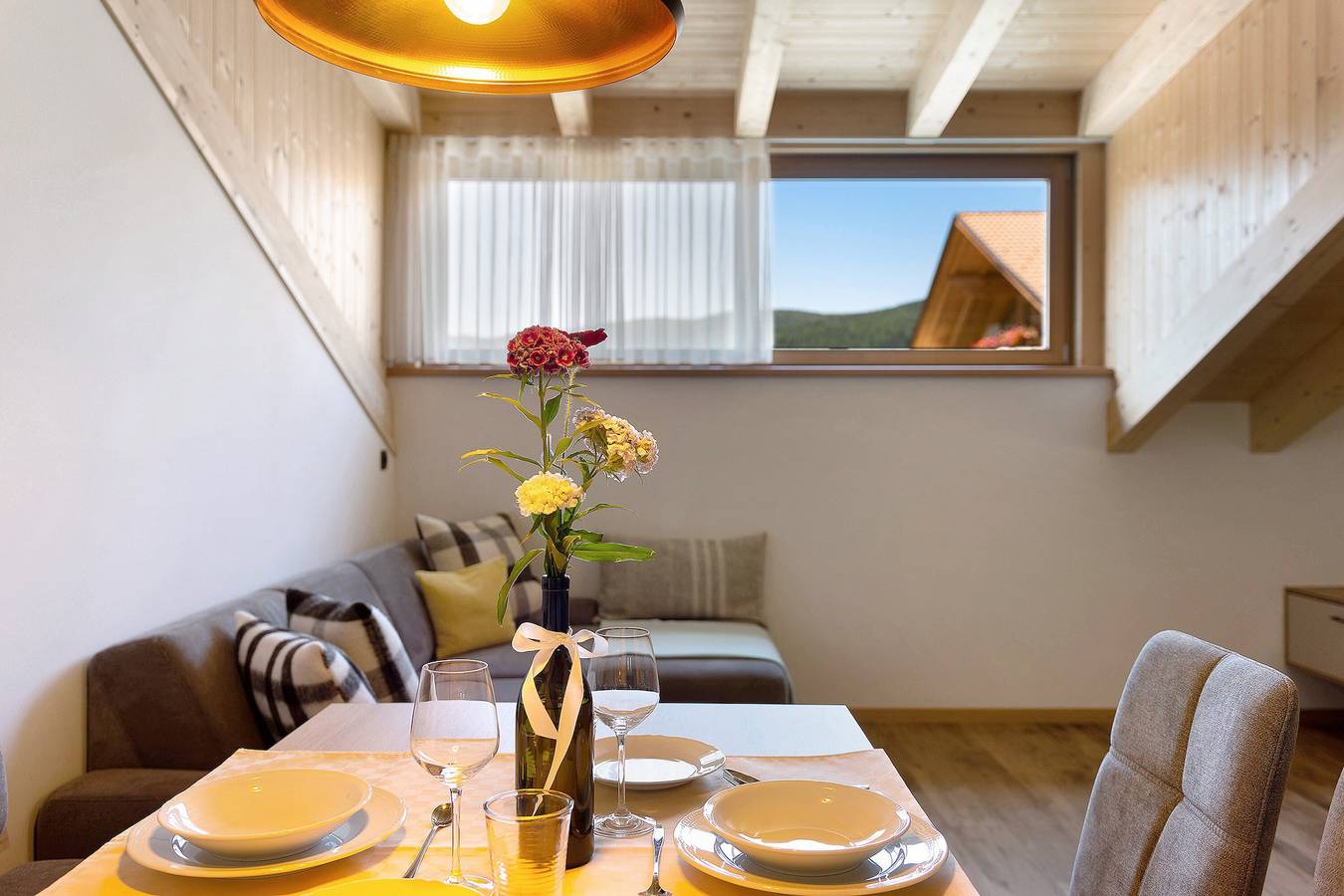 Ganze Wohnung, Ferienwohnung 'Living Lerchna - Schöne Aussicht 2' mit Bergblick, Balkonen und Wlan in Meransen, Mühlbach