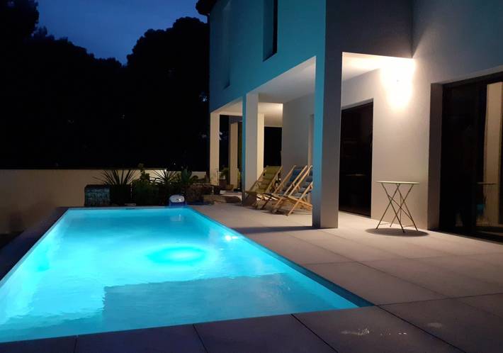 Chambre d’hôte pour 2 personnes, avec piscine et jardin