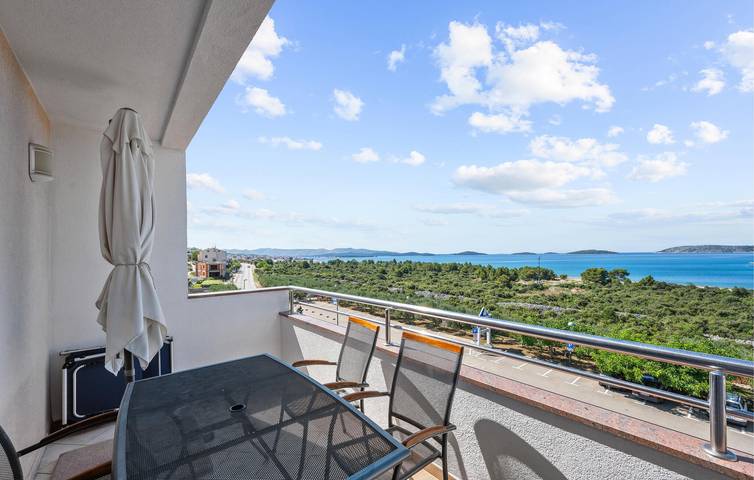 Ferienwohnung für 4 Personen, mit Sauna und Terrasse sowie Whirlpool und Garten - 1