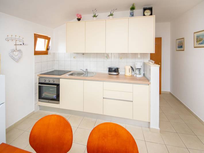 Ferienwohnung für 5 Personen, mit Garten und Balkon in Grad Šibenik - 3
