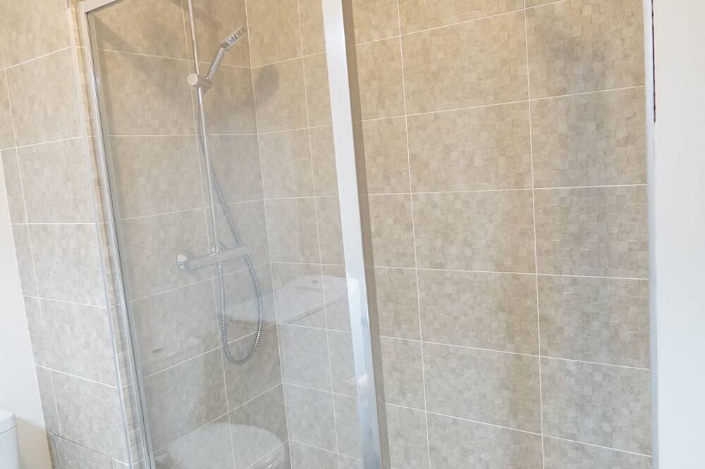 Apartamento entero, 1 Bedroom Condo in Aubervilliers in Aubervilliers, Sena-Saint Denis