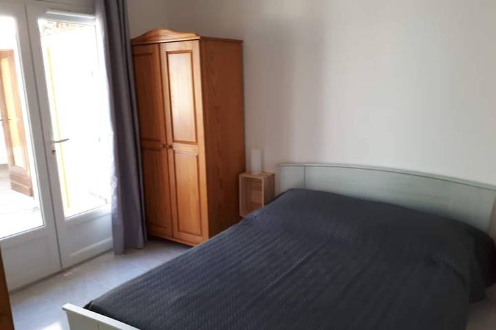 Location de vacances pour 8 personnes, avec terrasse dans Plage du Débarquement (La Croix-Valmer) - 3