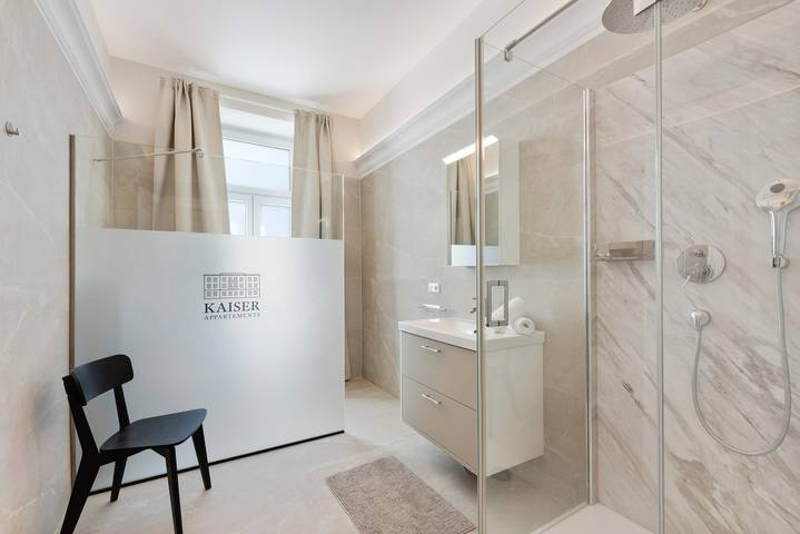 Ganze Wohnung, Kaiser 2Br | Metro & Tram | Nespresso | Central in Wien, Donau Niederösterreich