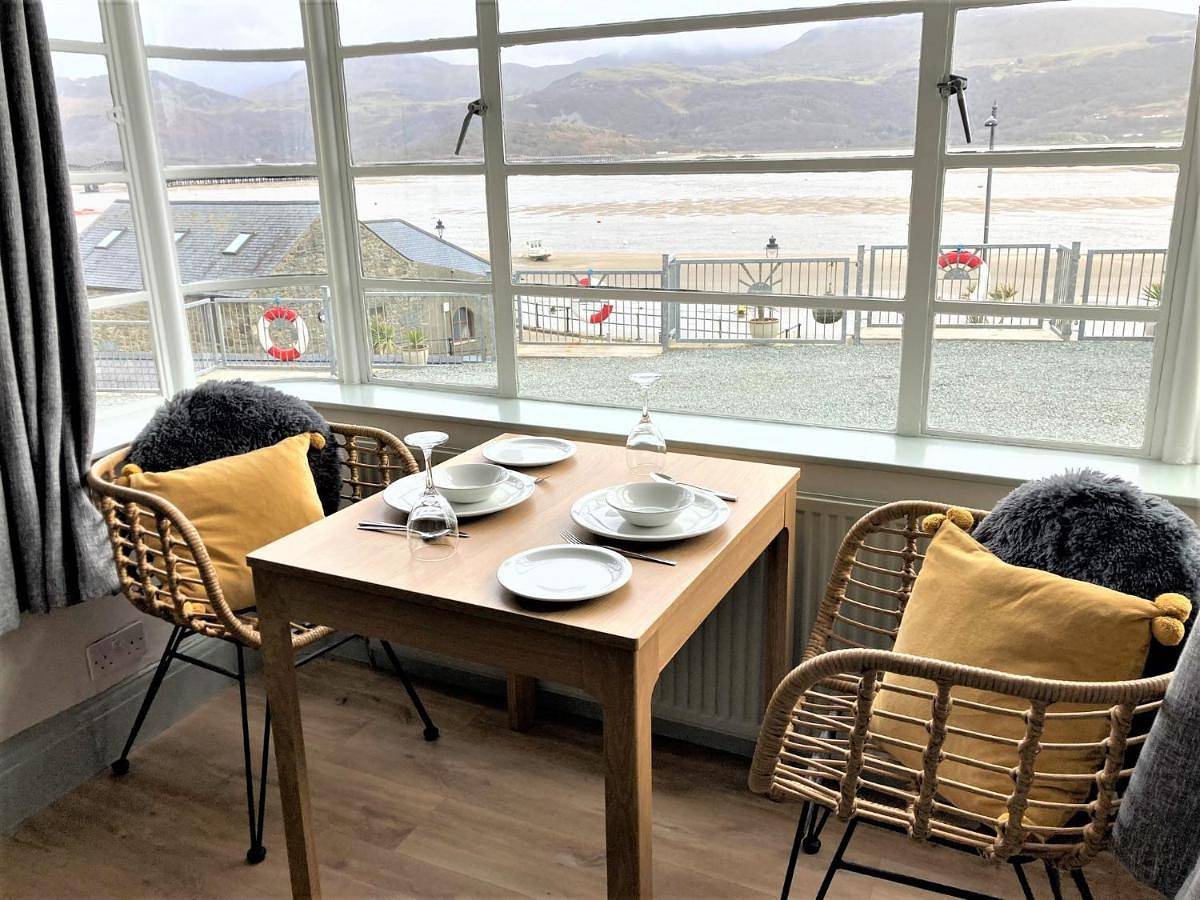 Sunray Suites in Barmouth, Snowdonia