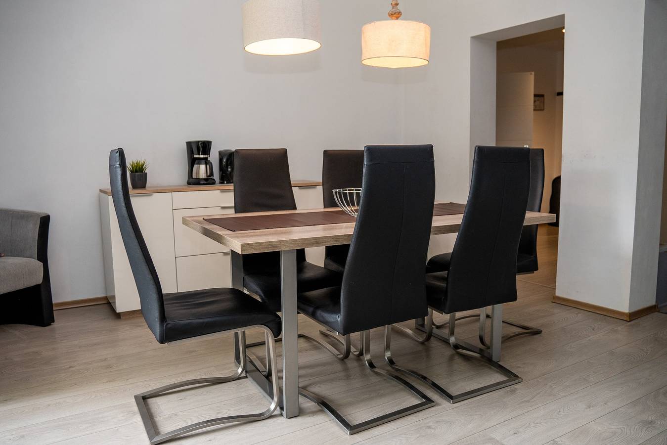 Hel lejlighed, 'Villa Nordhang - Apartment 7' with Mountain View, Balcony & Wi-Fi in Winterberg, Hochsauerlandkreis