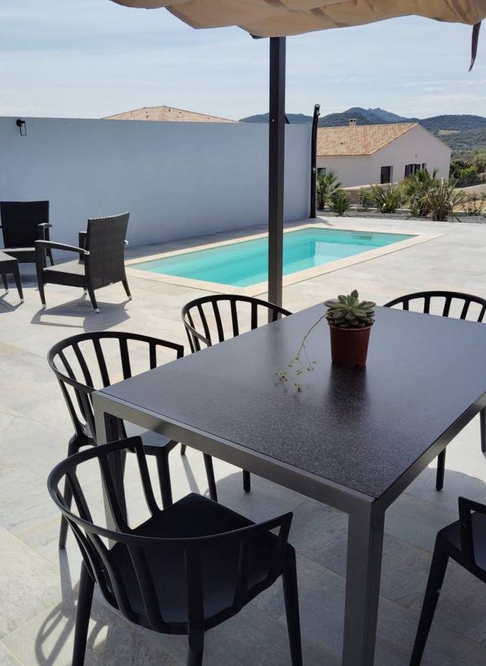 Villa pour 4 personnes, avec terrasse ainsi que jardin et piscine dans Haute-Corse - 4