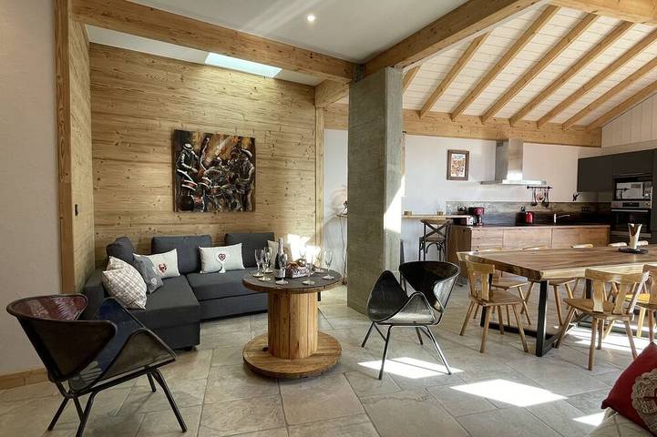 Gîte pour 6 personnes, avec sauna et balcon