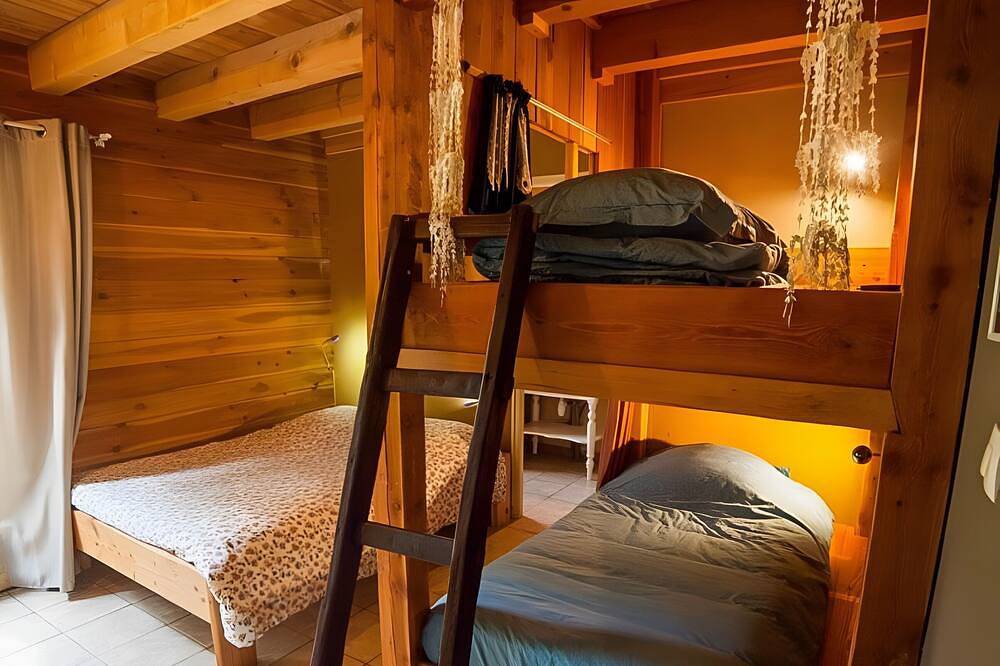 Ganze Wohnung, „Chalet de l'Onde“ – Gîte für 12 Personen in der Natur, sportliches & familienfreundliches Basislager in Vallouise, Nationalpark Écrins