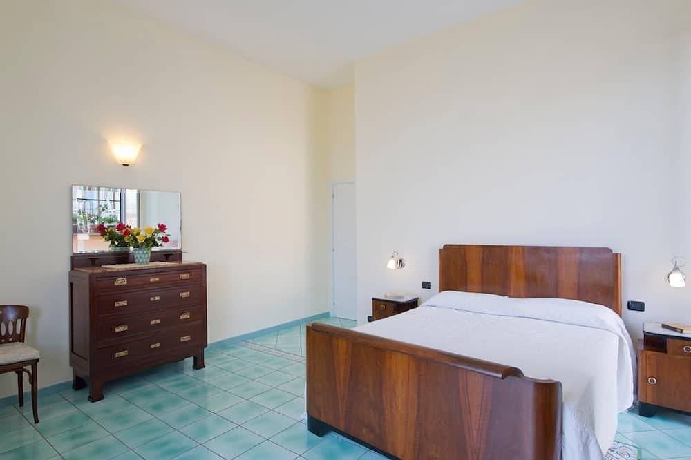 Entire apartment, Appartamento a Vietri sul mare Id 3048 in Vietri sul Mare, Amalfi Coast