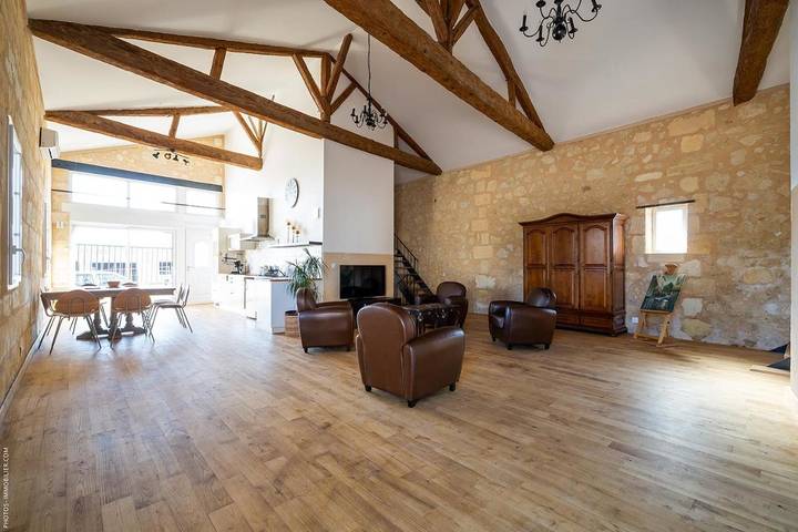 Gîte pour 2 personnes, avec jardin à Ambarès-et-Lagrave - 4