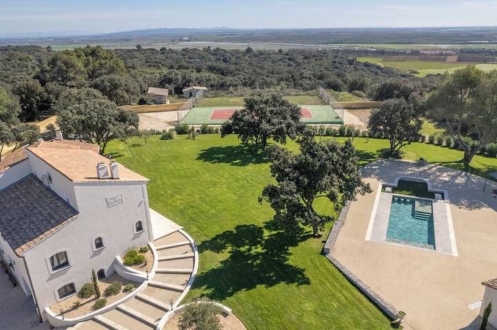 Agriturismo pour 8 personnes, avec Jardin à Saint-Gilles