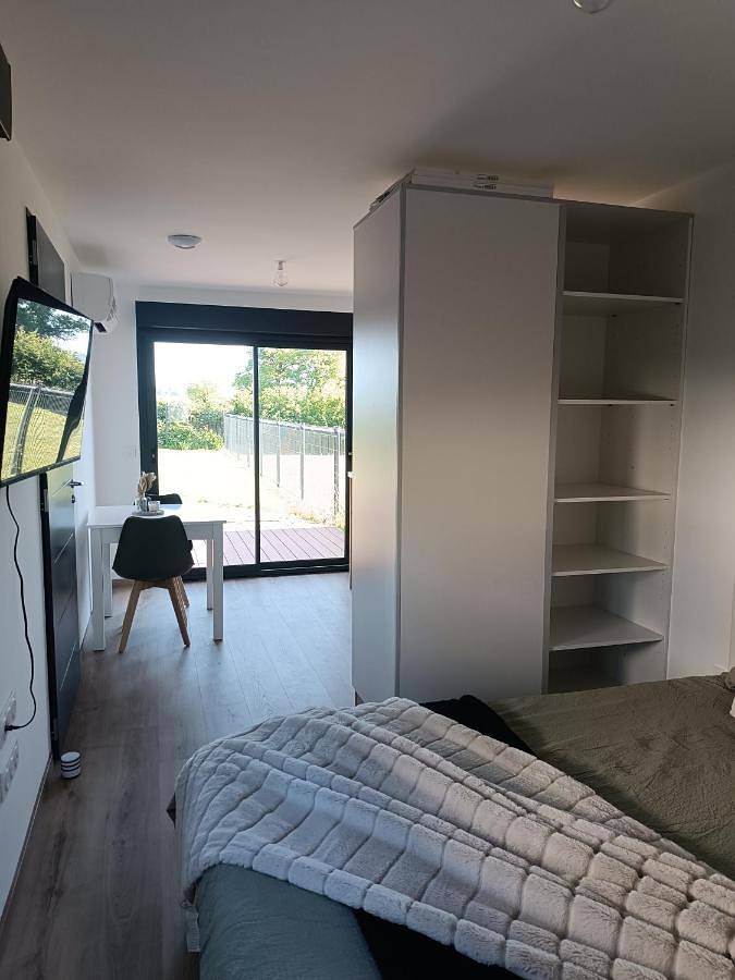 Location de vacances pour 2 personnes, avec jardin à Naucelles - 4