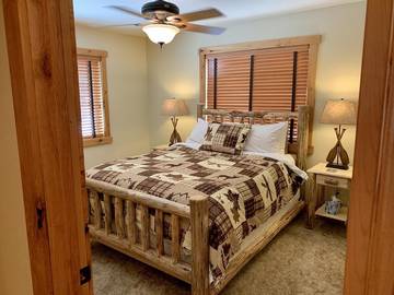 Log Cabin for 8 Guests in McCall, Valley County, Picture 1