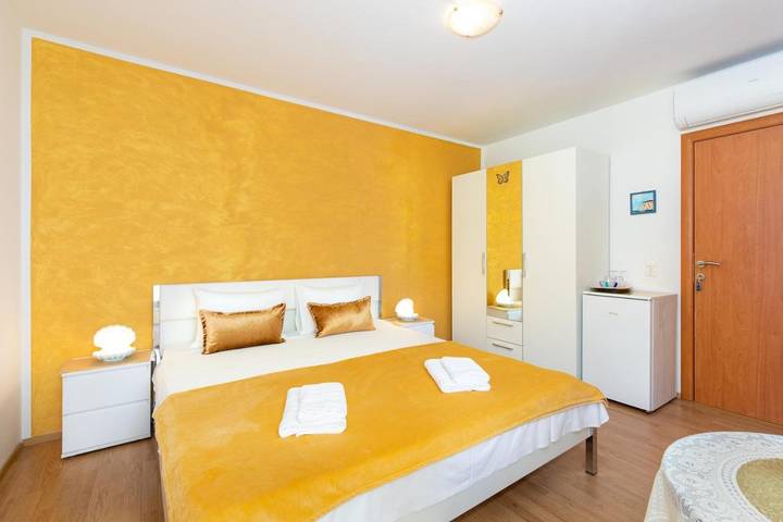 Maison d’hôte pour 2 personnes, avec vue et balcon dans Krk - 4