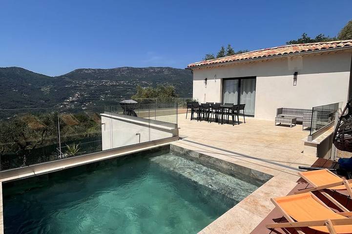 Maison de vacances pour 10 personnes, avec terrasse et jardin, animaux acceptés à Contes