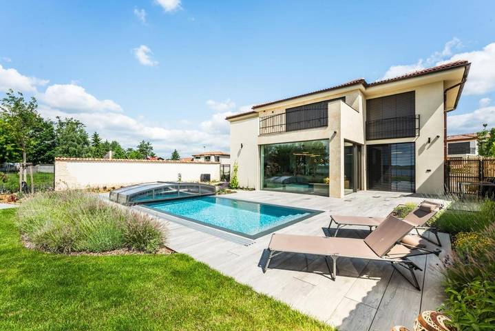 Dom wakacyjny dla 10 osób, z widok i basen oraz widok na jezioro i ogród w Morawy Południowe