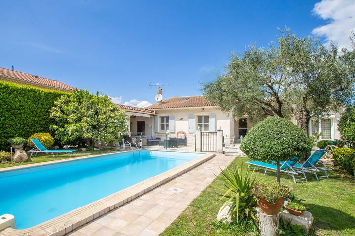 Maison de vacances pour 6 personnes, avec terrasse et jardin dans les Bouches-du-Rhône - 2
