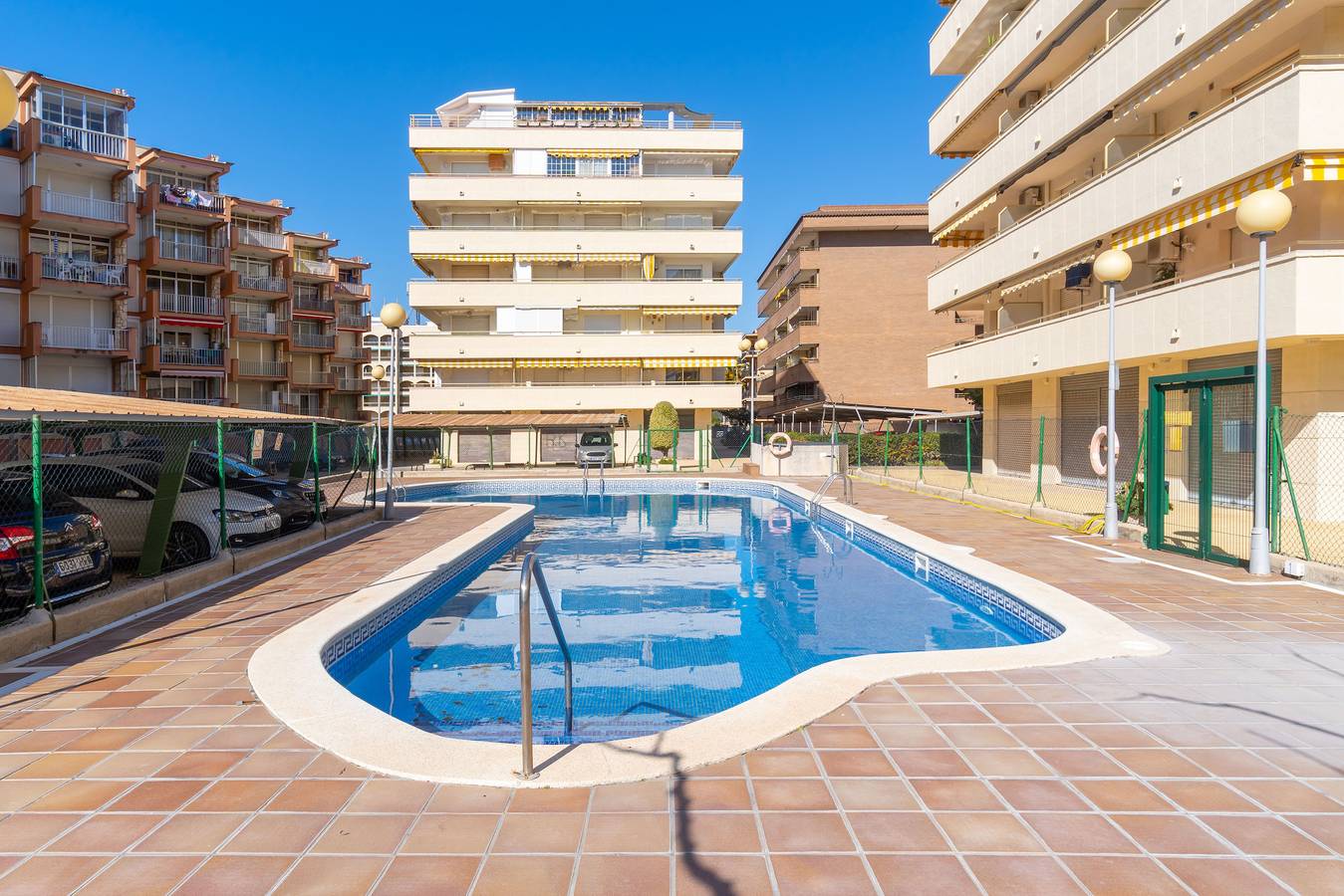 Entire apartment, Holiday apartment for 4 people in La Pineda, Platja de la Pineda