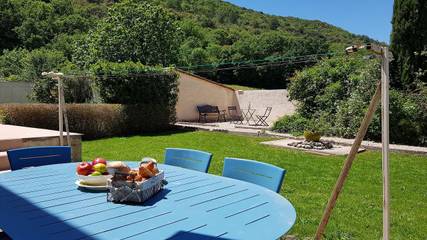 Villa pour 9 Personnes dans La Tour-sur-Orb, Parc naturel régional du Haut-Languedoc, Photo 4