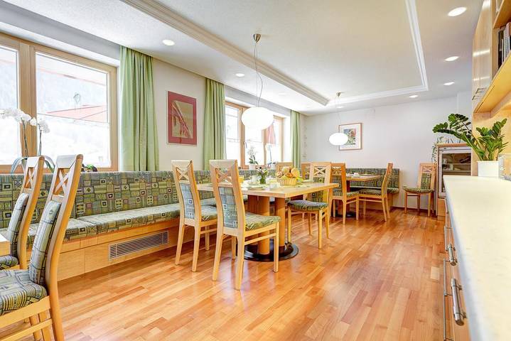 Ferienwohnung für 2 Personen, mit Terrasse und Garten, kinderfreundlich in Brand - 3