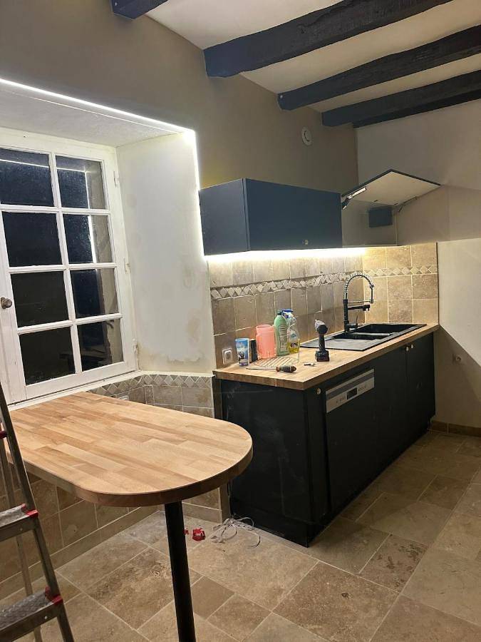 Location de vacances pour 7 personnes, avec jardin ainsi que terrasse et jacuzzi à Parigné-le-Pôlin - 3