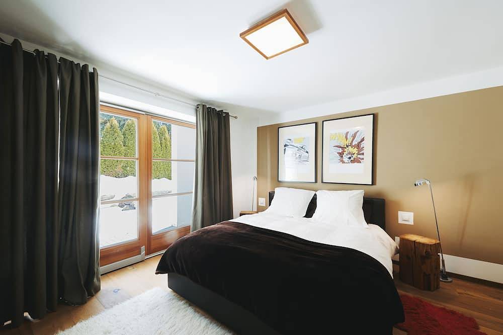 Atemberaubende familienfreundliche Unterkunft mit großer Aussicht, bietet Platz für 8 + 2 Gäste in La Villa, Abtei