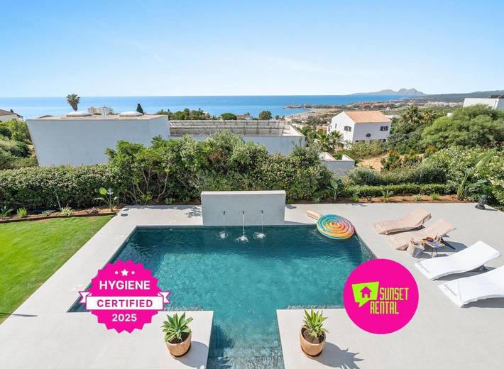 Casa de vacaciones para 8 personas, con Balcón y Terraza además de Jardín y Piscina en Torreguadiaro