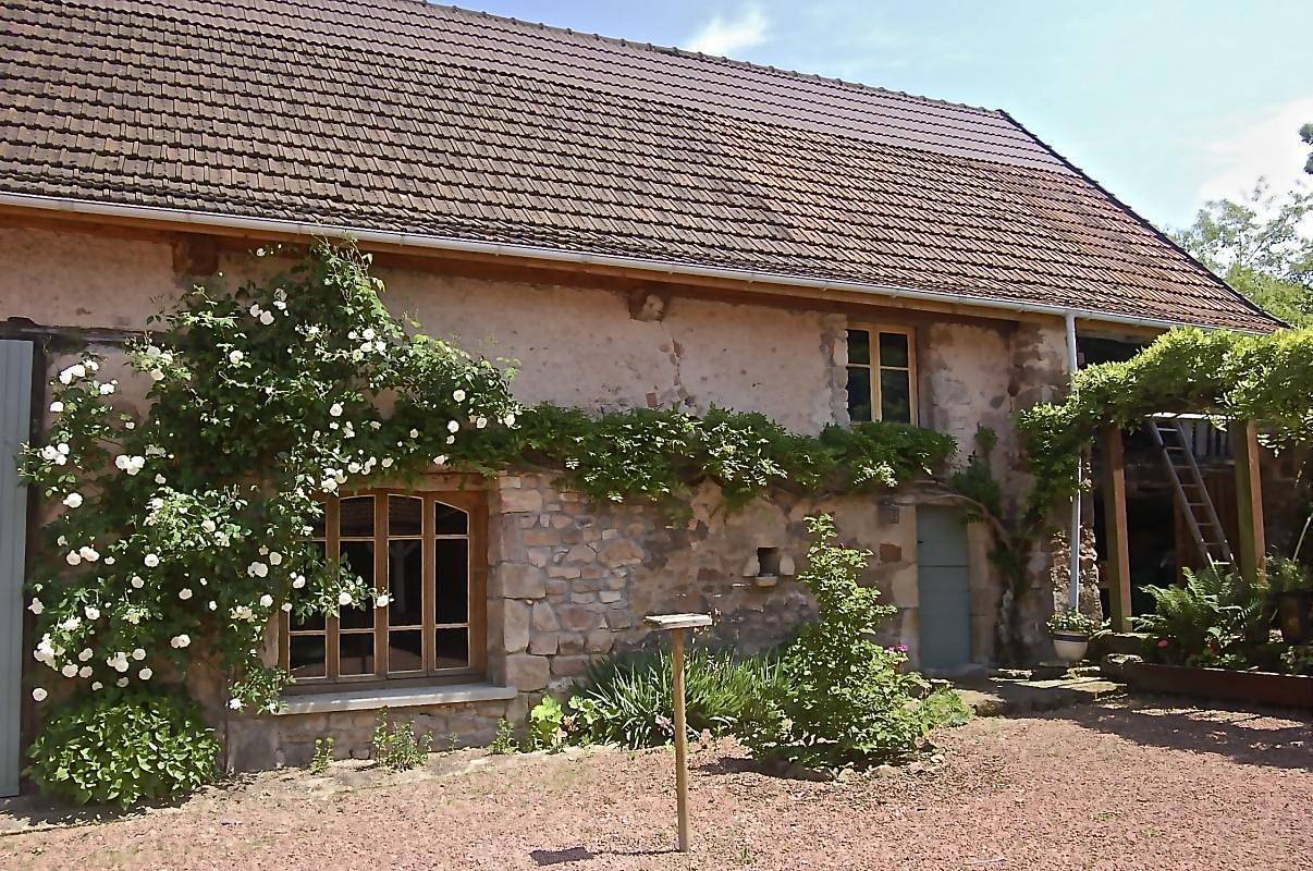 Maison De Vacances pour 4 Personnes dans Montmelard, Saône-et-Loire