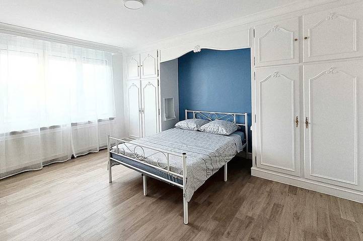 Homerez - Maison à Bondy - 10 pers. in Bondy, Seine-Saint-Denis