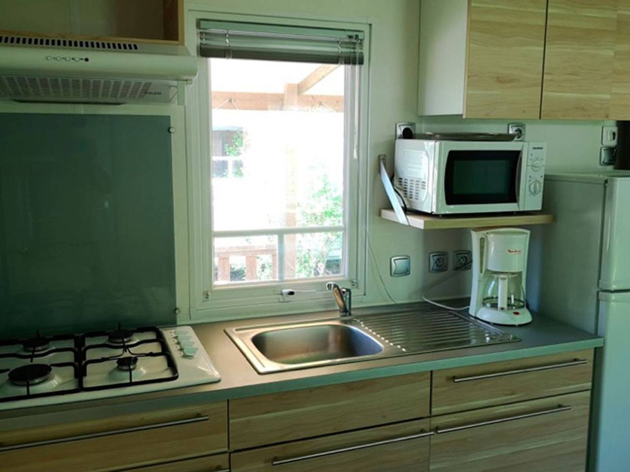 3-bedroom mobile home with terrace in Collias in Collias, Nimes region